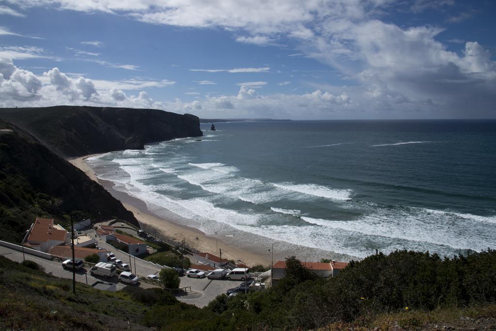 Hi Arrifana Destination Hostel Aljezur Exteriör bild